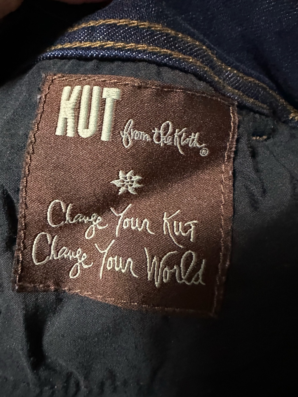 Kut from the Kloth Dark Blue Cropped Jeans with Red Cuff - Picture 5 of 10